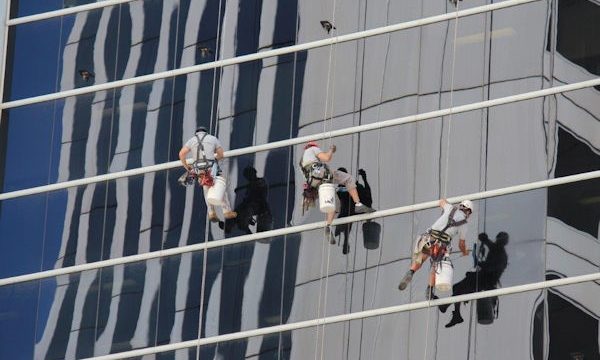 پیچ و رولپلاک سنگ نما در خراسان جنوبی
